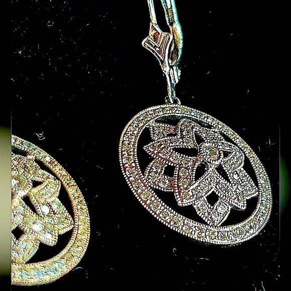 Vintage 18k Natural Diamond Drop Earrings - Picture 8 of 10